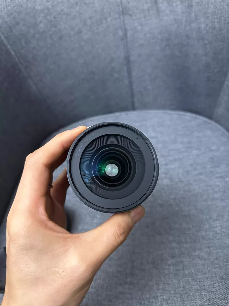 Sigma 16mm f/1.4 DC DN Contemporary Prime Lens for Canon EF-M with Retail Box