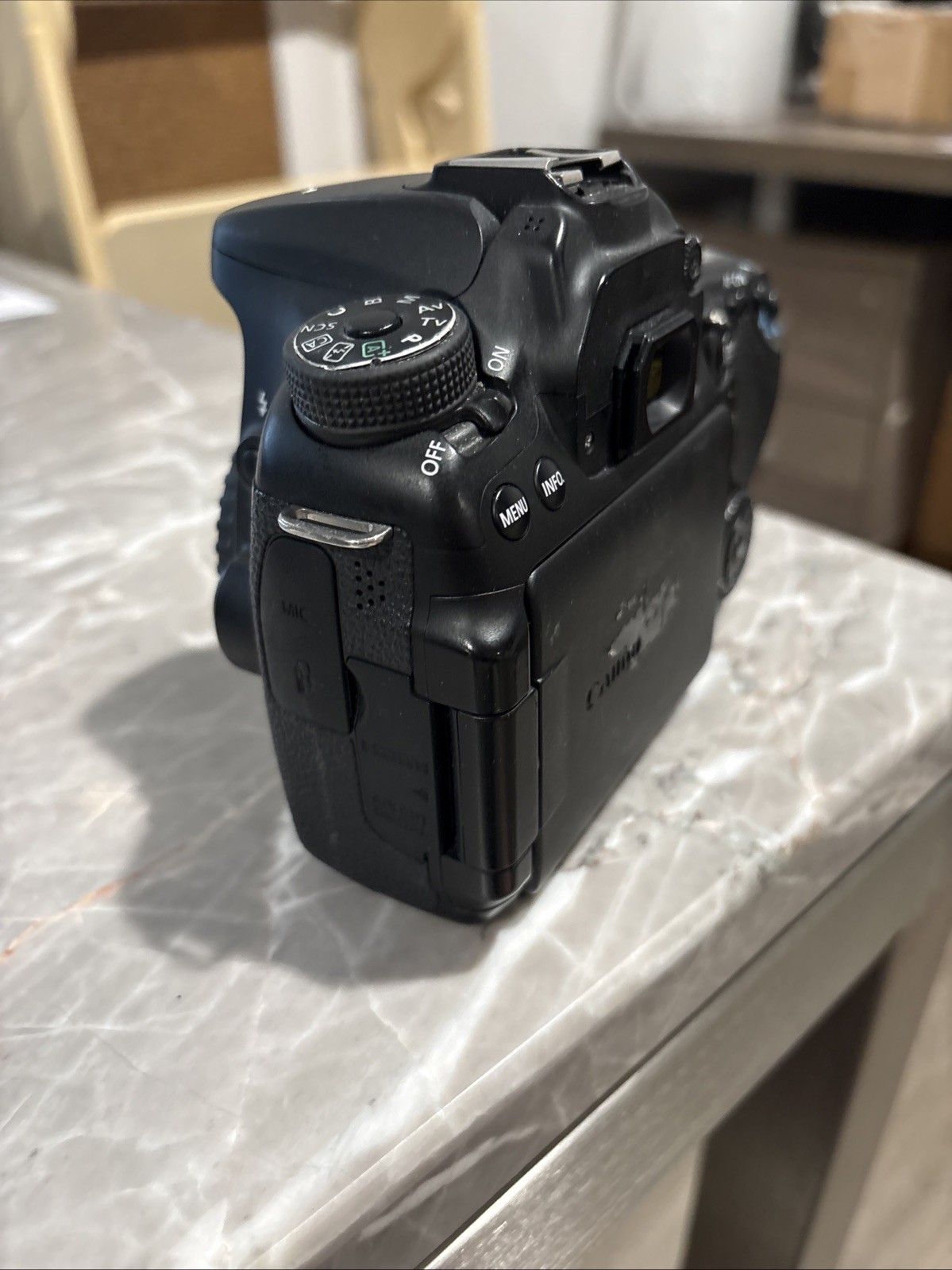 Canon EOS 70D 20.2MP Digital SLR Camera Blk Body Only Defective Parts No Battery