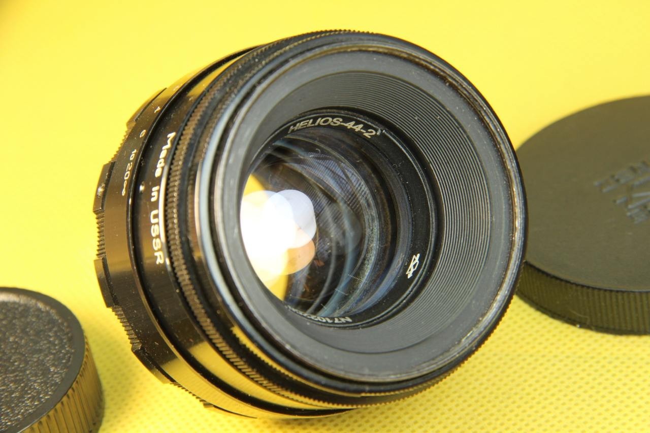 Helios 44-2 58mm f2 KMZ Vintage Lens Swirly Bokeh Manual Focus M42 Mount