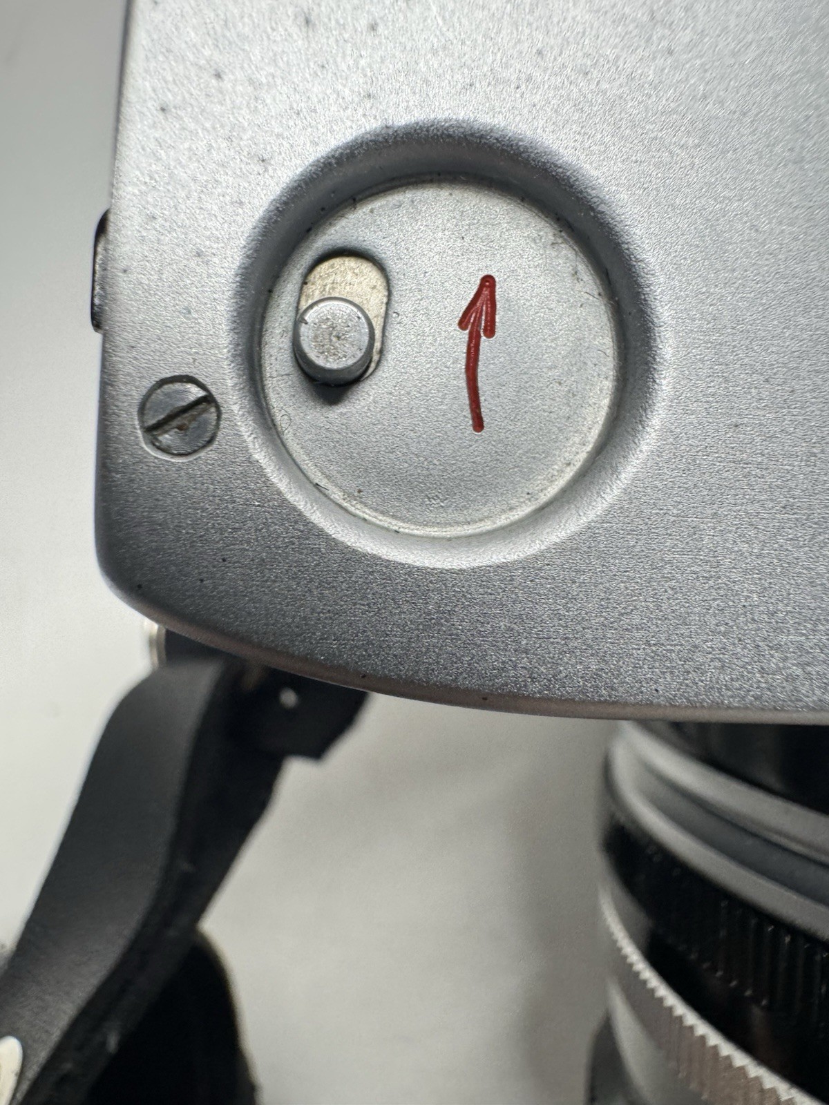 Seagull DF 35mm SLR Camera with Haiou-64 58/2 Lens W/Strap Made in China