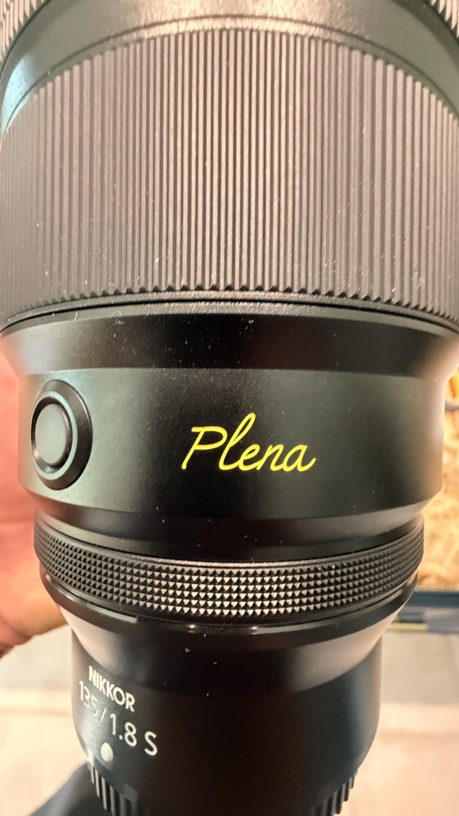 Nikon Nikkor Z 135mm f/1.8 S Plena (Used Once)