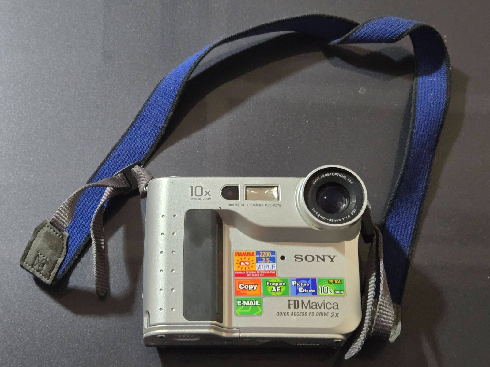 Sony FD Drive 10x Mavica MVC-FD75 Digital Camera Silver