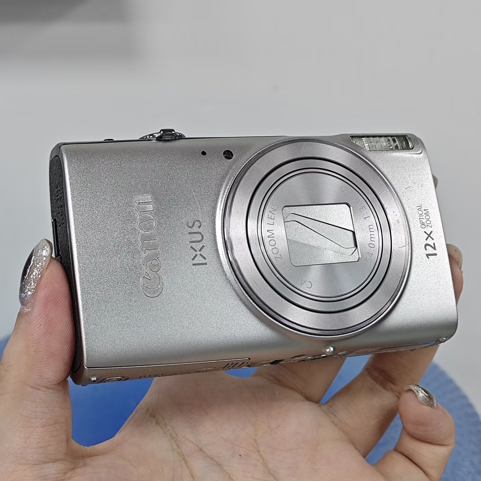 Canon PowerShot ELPH 360 HS/ IXUS 285/ IXY 650 12X Optical Zoom Digital Camera