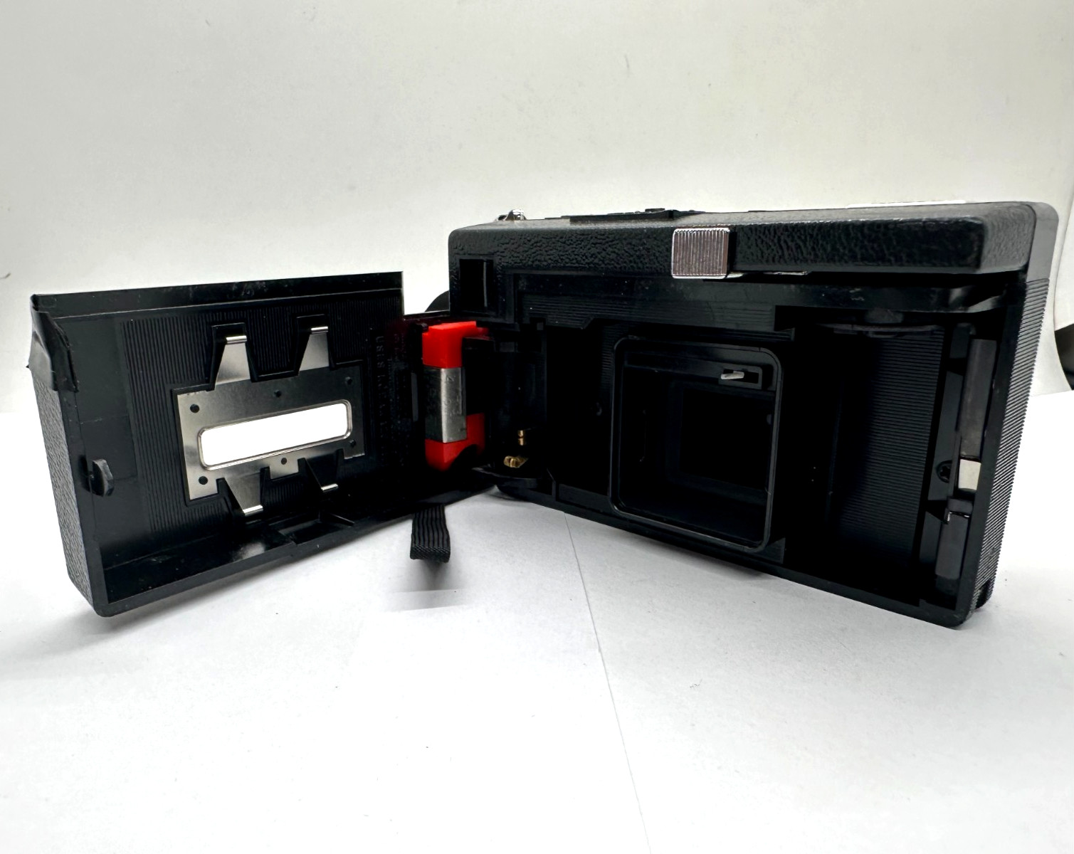 VTG Kodak Camera 43mm Lens Auto Exposure Instamatic X-30 Made in USA