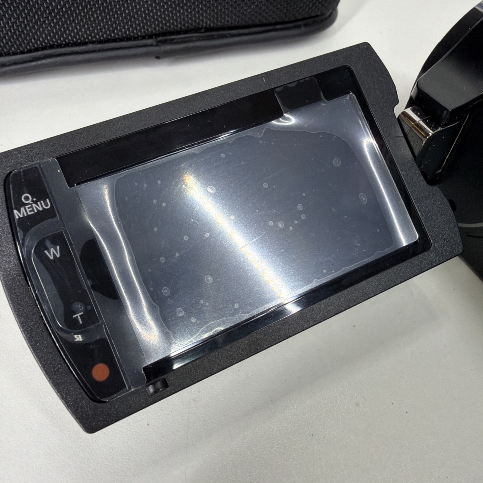 Samsung HMX-H200BP Handheld High Definition Camcorder Black NEEDS CHARGER VGC
