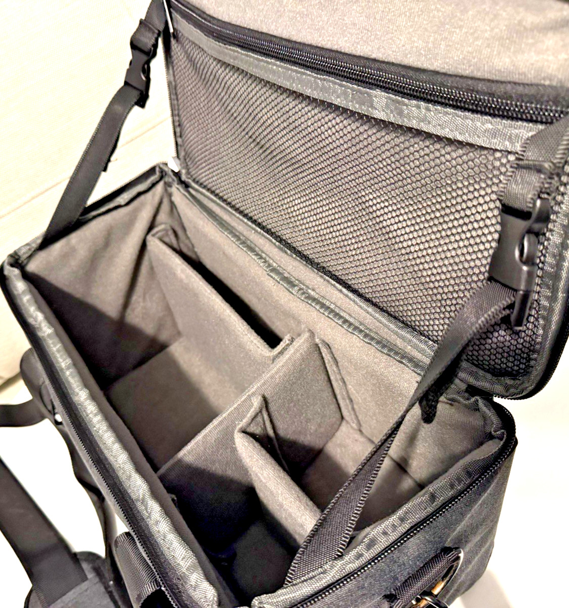 Godox padded Carry Bag 14x9x7 Gray/Black Camera Lens Gopro Flash Shoulder Strap