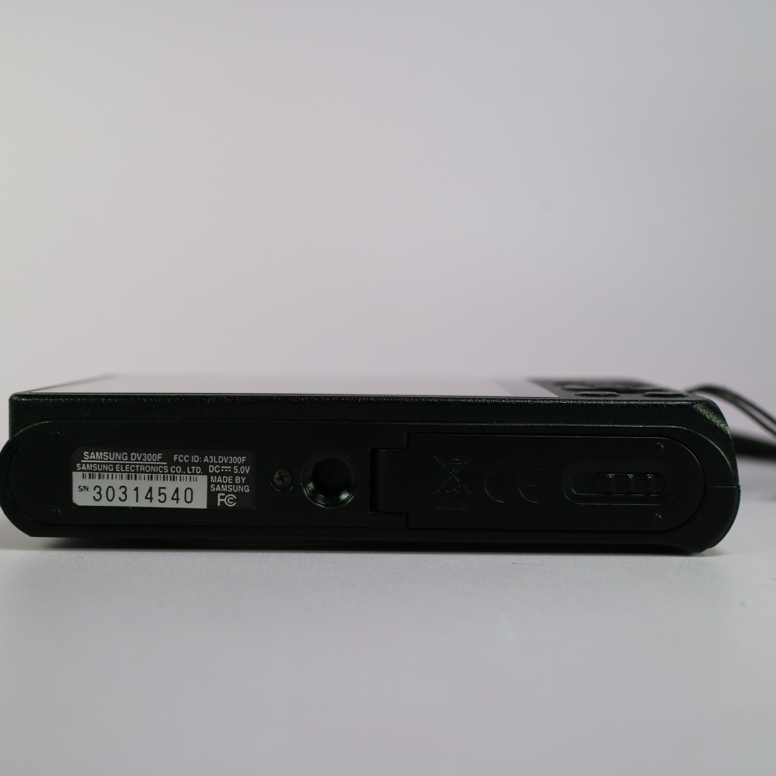 Samsung Digital Camera DV300F 16.1MP Selfie Screen Black Tested