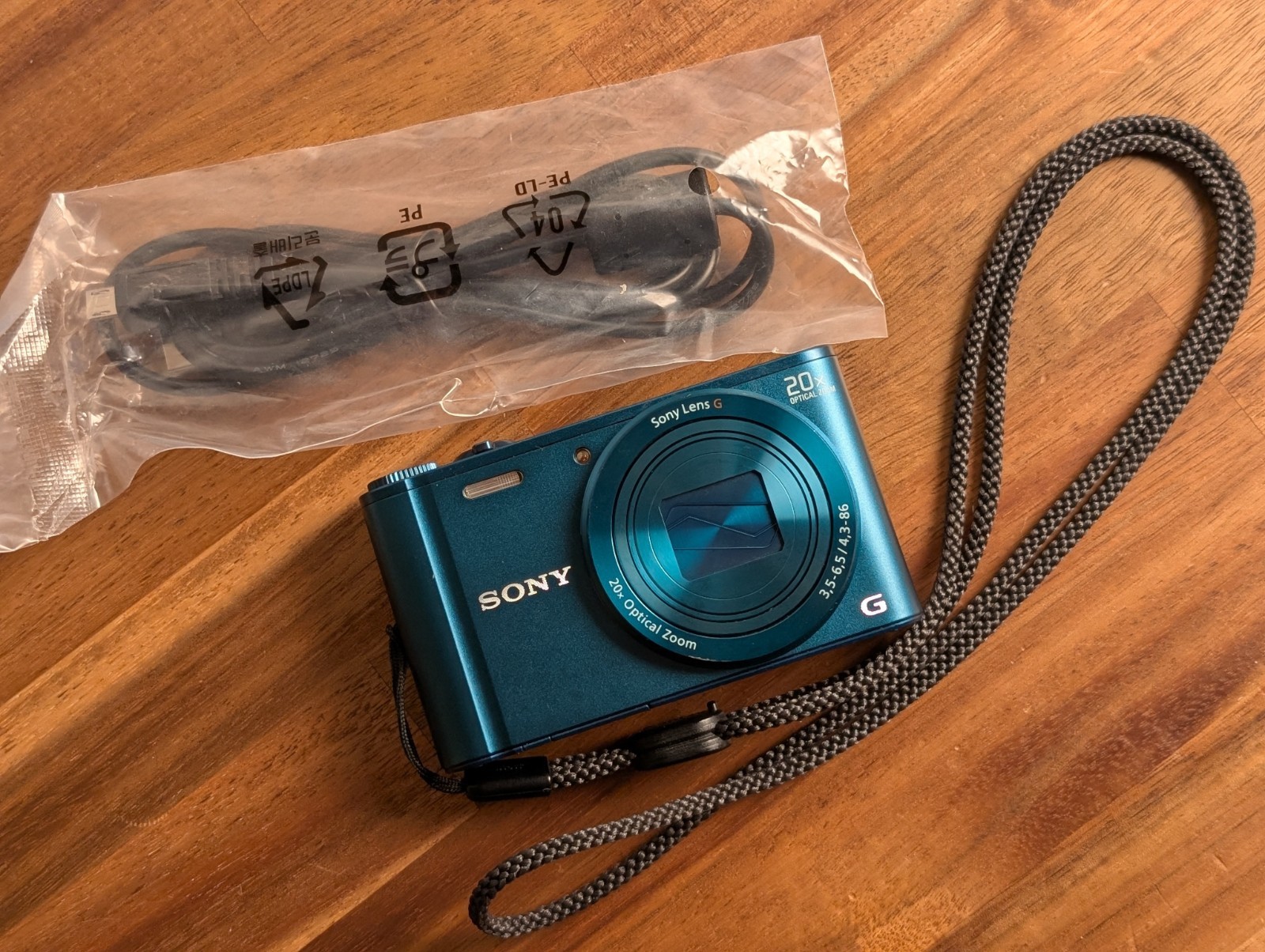English OK N MINT SONY Cyber-shot DSC-WX300 18.2MP 20x zoom Digital Camera Japan
