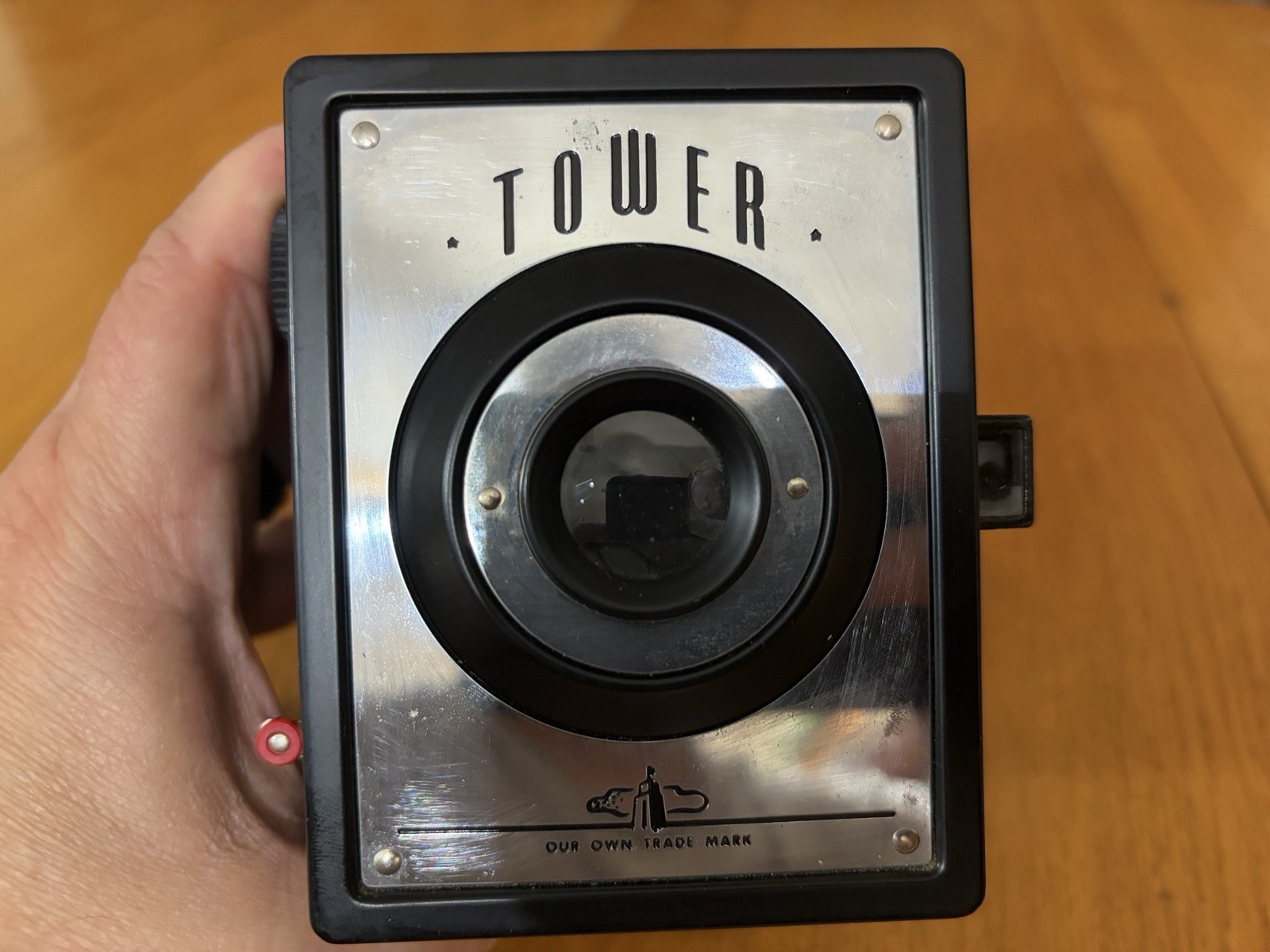 VINTAGE 1950s SEARS & ROEBUCK TOWER BOX CAMERA USES 120 FILM USA MADE