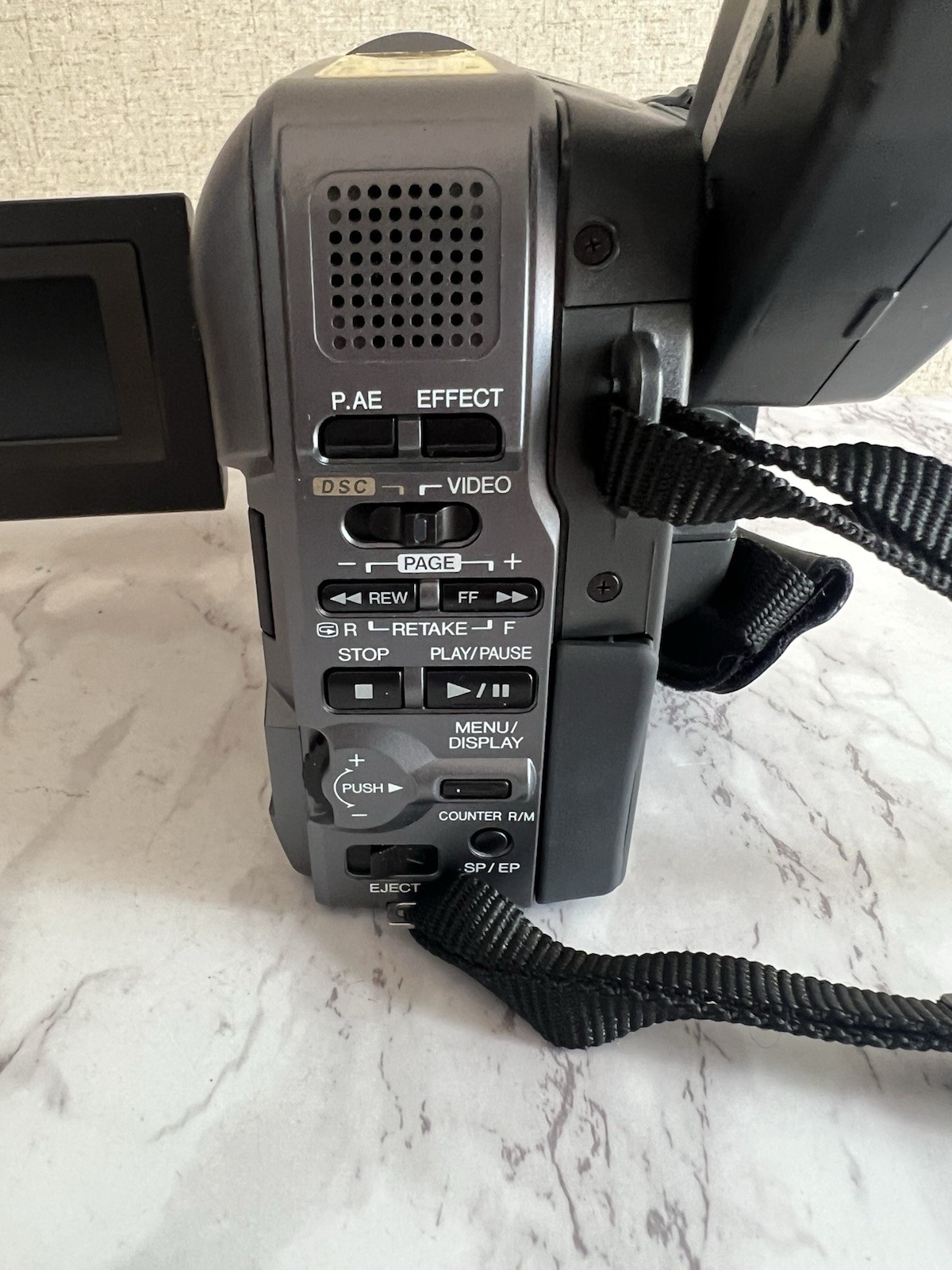 VTG JVC GR-AXM710U VHS-C Analog Camcorder
