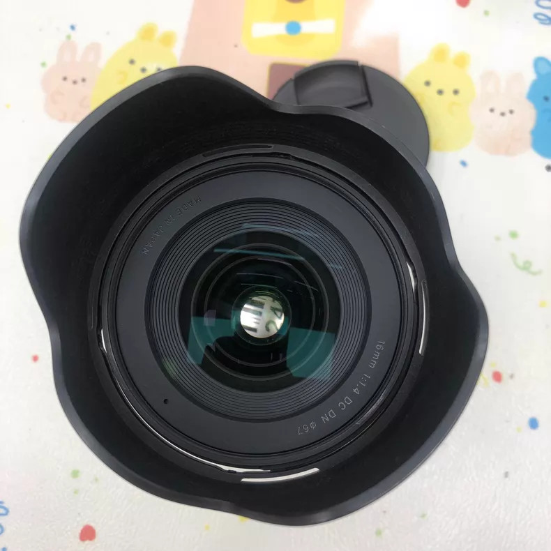 Sigma 16mm f/1.4 DC DN Contemporary Lens for Canon EF-M