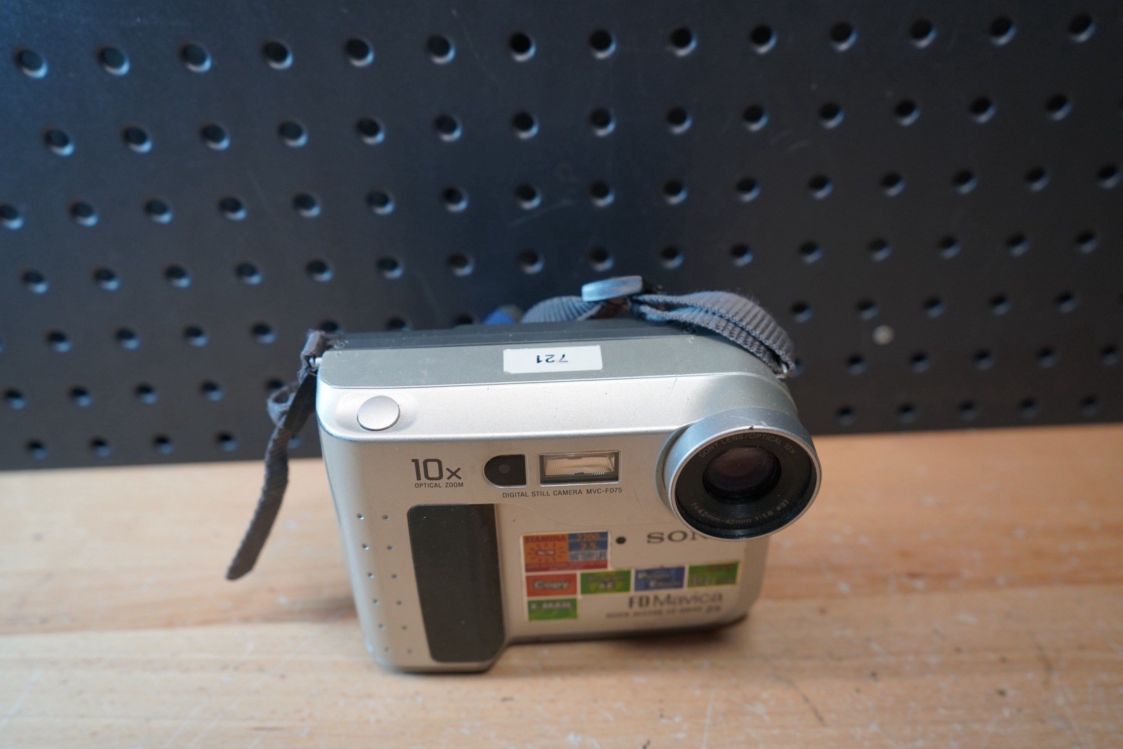 (B) SONY FD MAVICA Quick Access FD Drive Camera10x Optical Zoom MVC-FD75