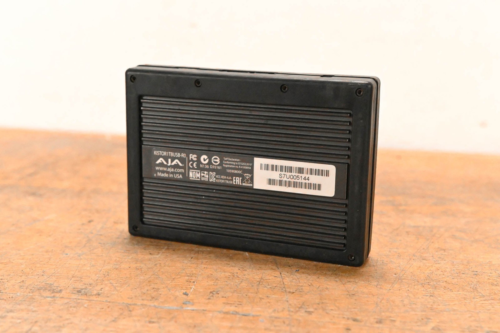 AJA KISTOR1TBUSB-R0 1TB KiStor Solid State Drive for Ki Pro CG01RF5