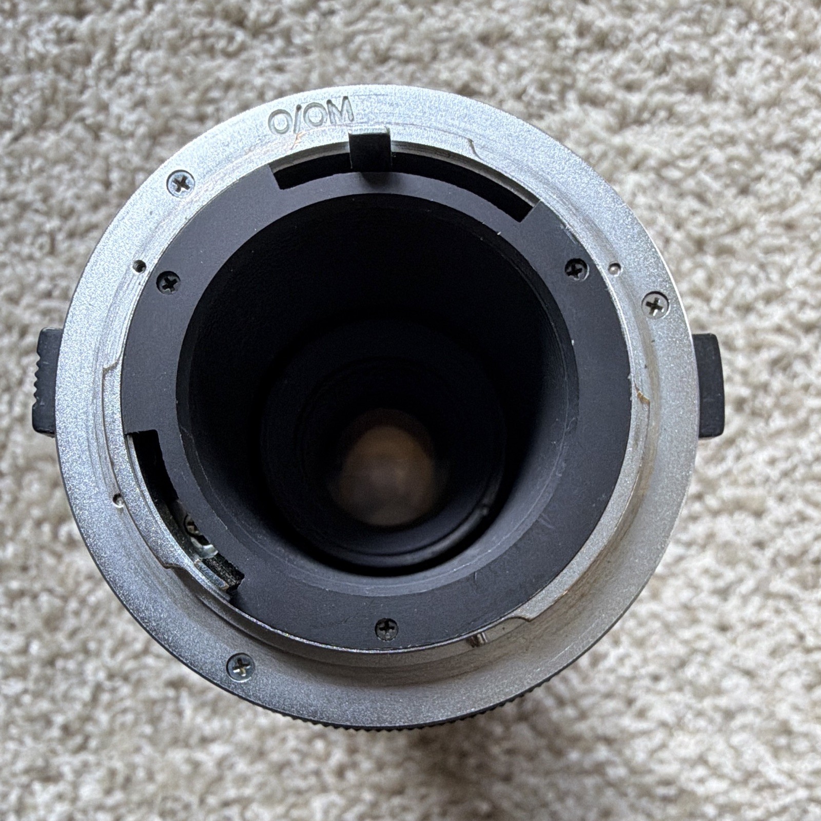 Vivitar Auto Zoom 75-260mm f/4.5 Zoom Lens OM Mount 67mm No. 37520793
