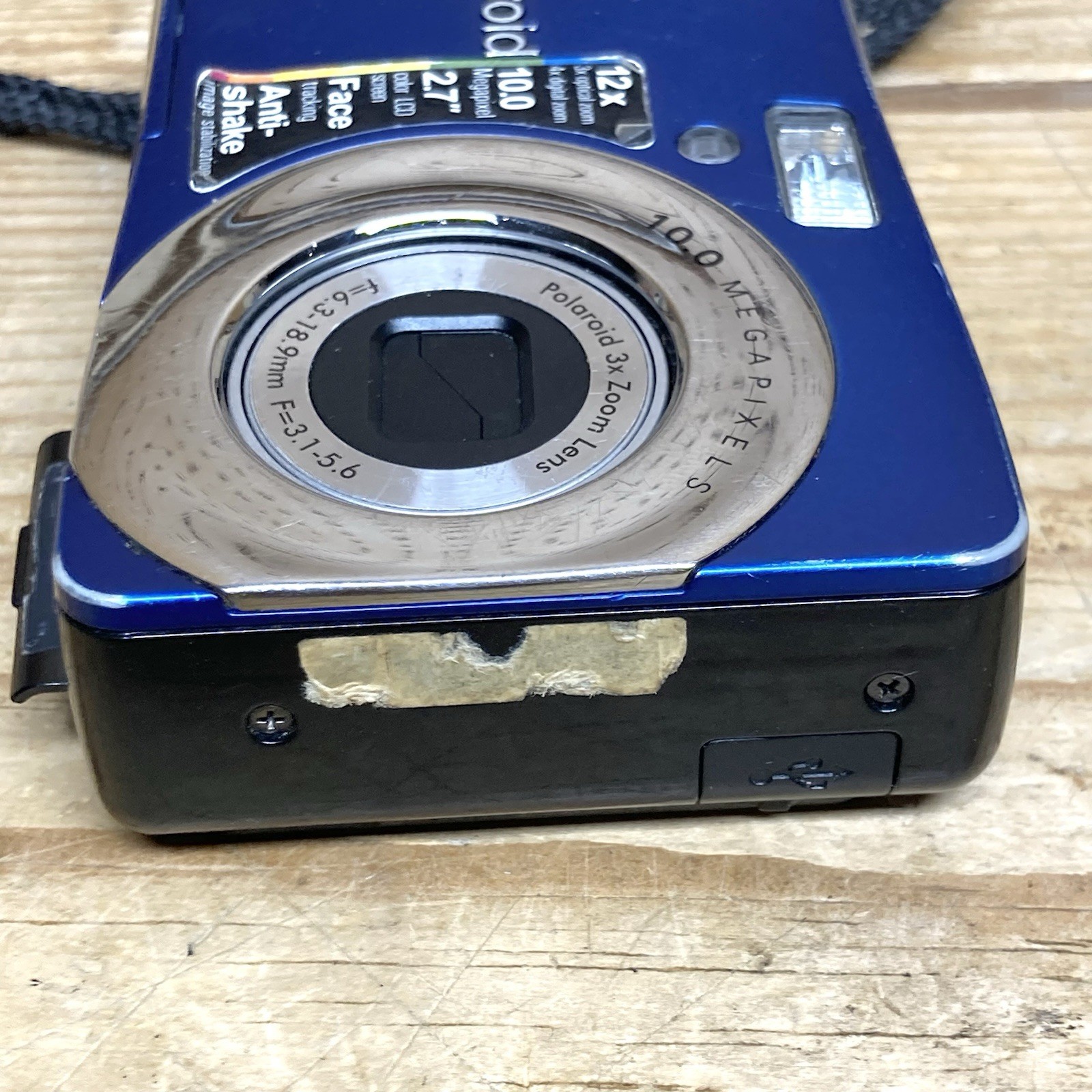 Polaroid i1037 10MP Digital Camera, Blue, 1GB SD, Works Great – Has Some Wear