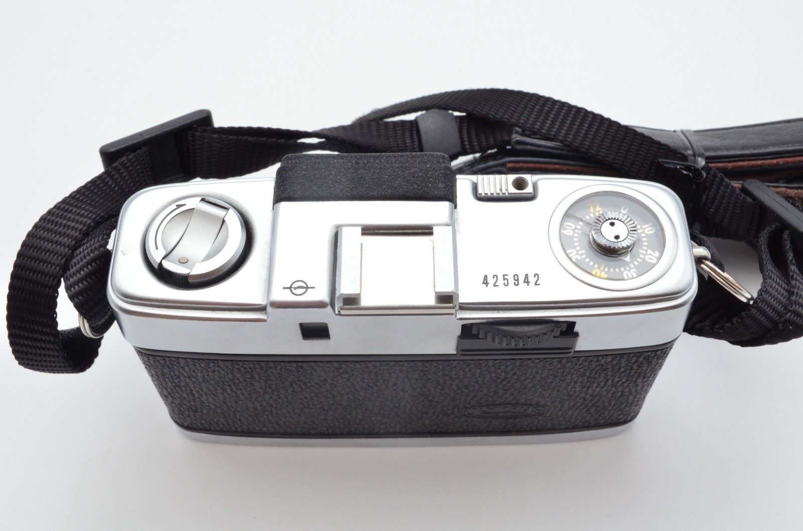 N.MINT Olympus PEN-S Half Frame 35mm Film Camera D.Zuiko 30mm F2.8 Japan Tested