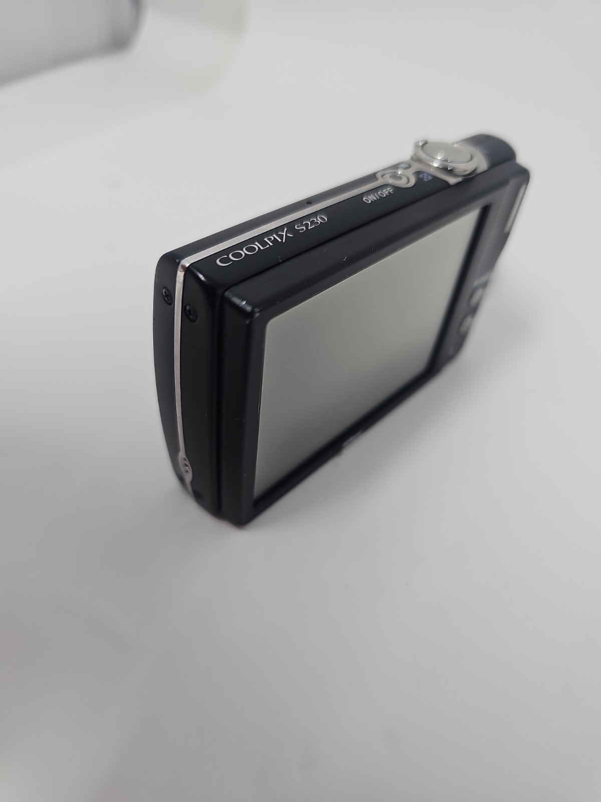 Nikon COOLPIX S230 10.0MP Digital Camera Touchscreen ,battery, SD Tested Working