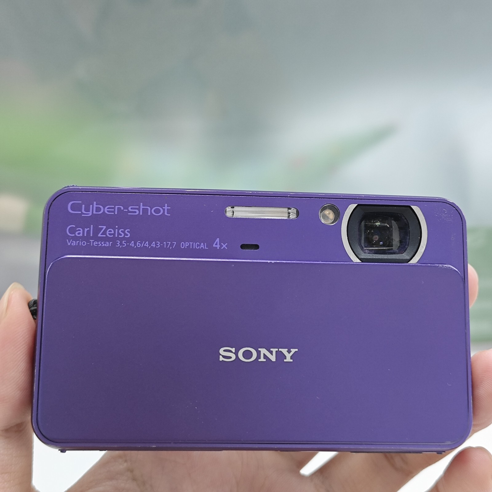 Sony Cyber-Shot DSC-T99 Purple Sony T Series 14.1MP Digital Camera 4x Zoom 90%