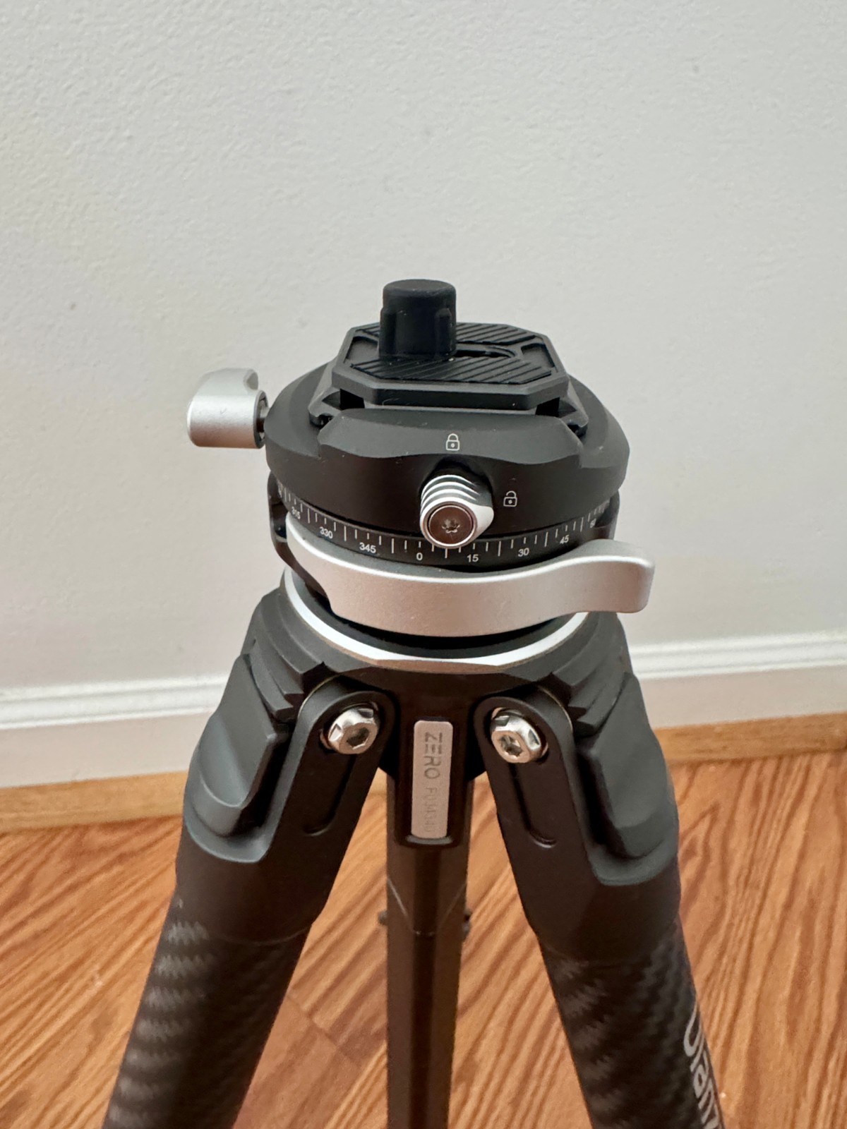 Ulanzi & Coman ZERO F38 Quick Release Carbon Fiber Travel Tripod – Excellent!!!