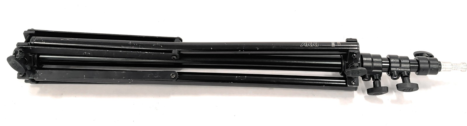 Pack of 4 Arri Lightweight Spotlight 150 & 300 Plus w/ Tripods and Travel Case