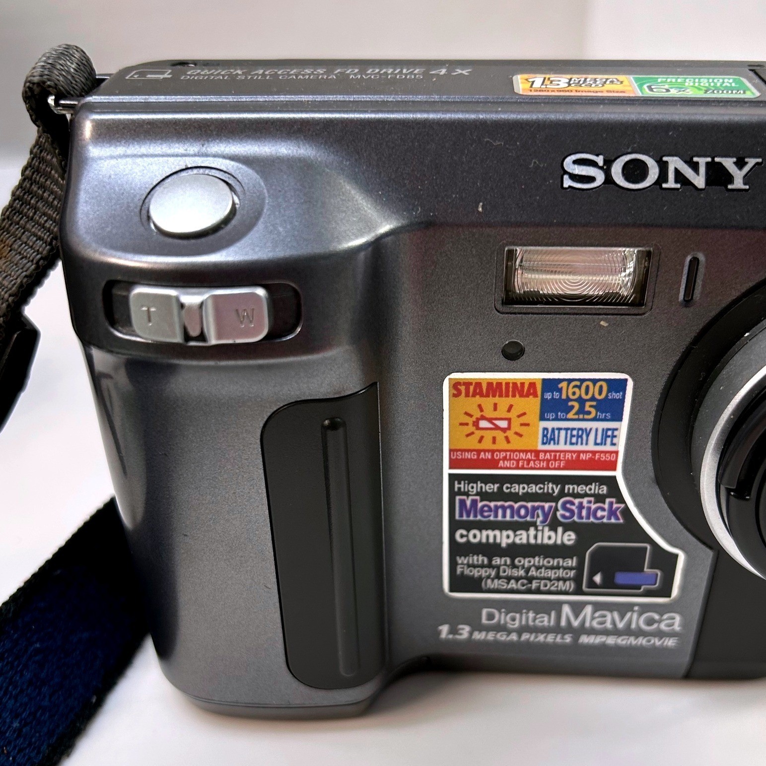 Sony Digital Mavica MVC-FD85 Camera Bundle Floppy Disk 1.3MP AC-L10B Charger Bag