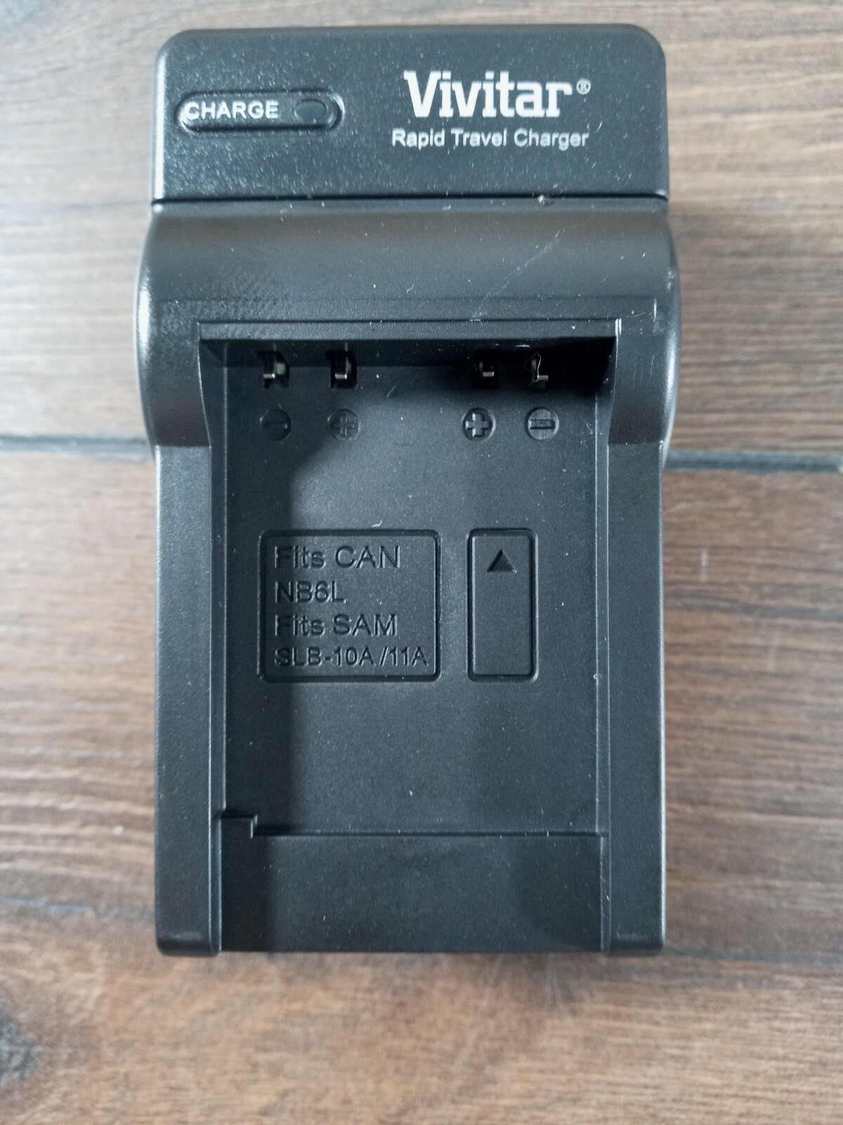 Vivatar Rapid Travel Charger 100-240V QC-902