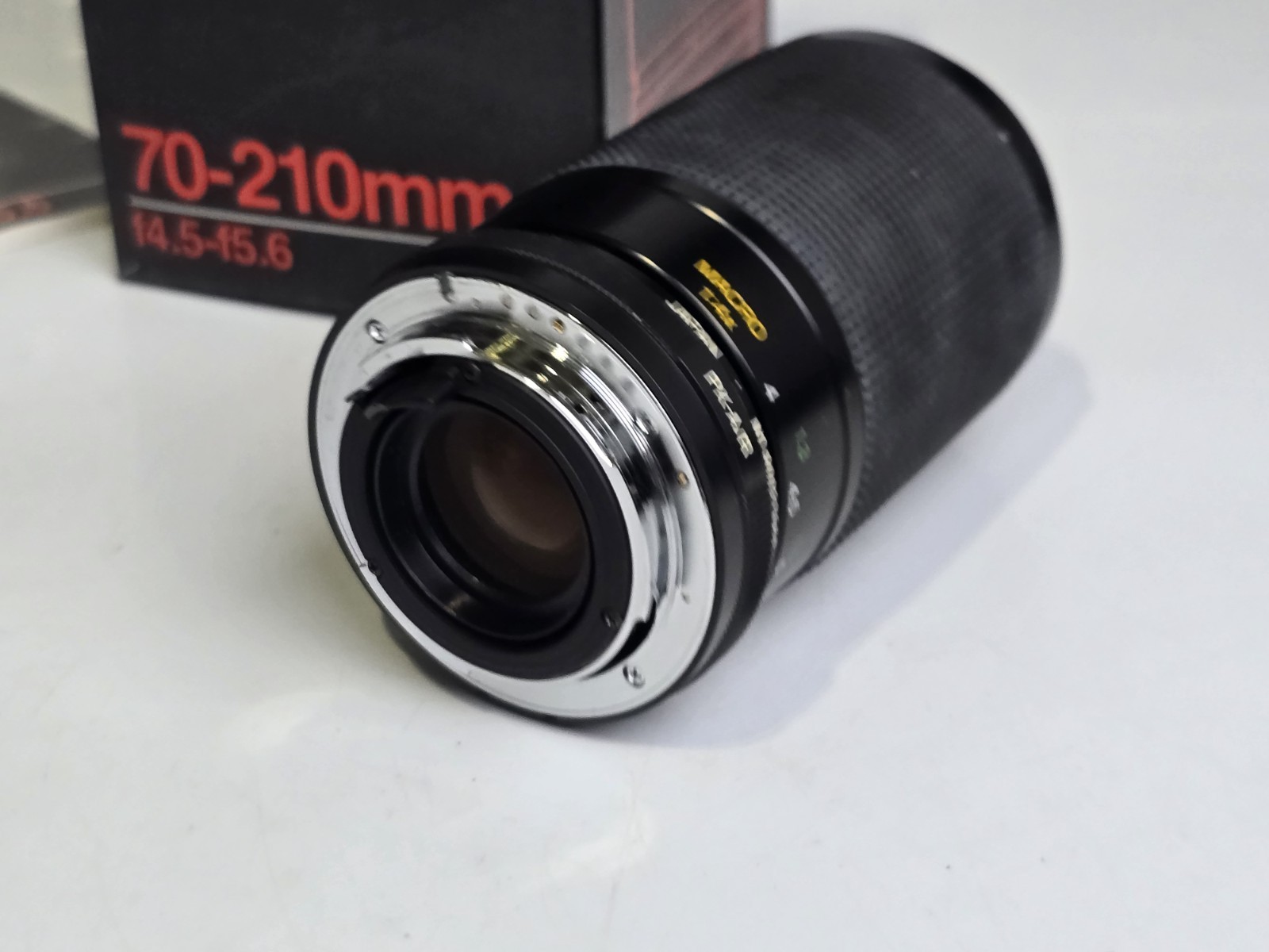 Vivitar 70-210mm f4.5 f5.6 Macro 1:4x Focusing Zoom 52 mm Lens