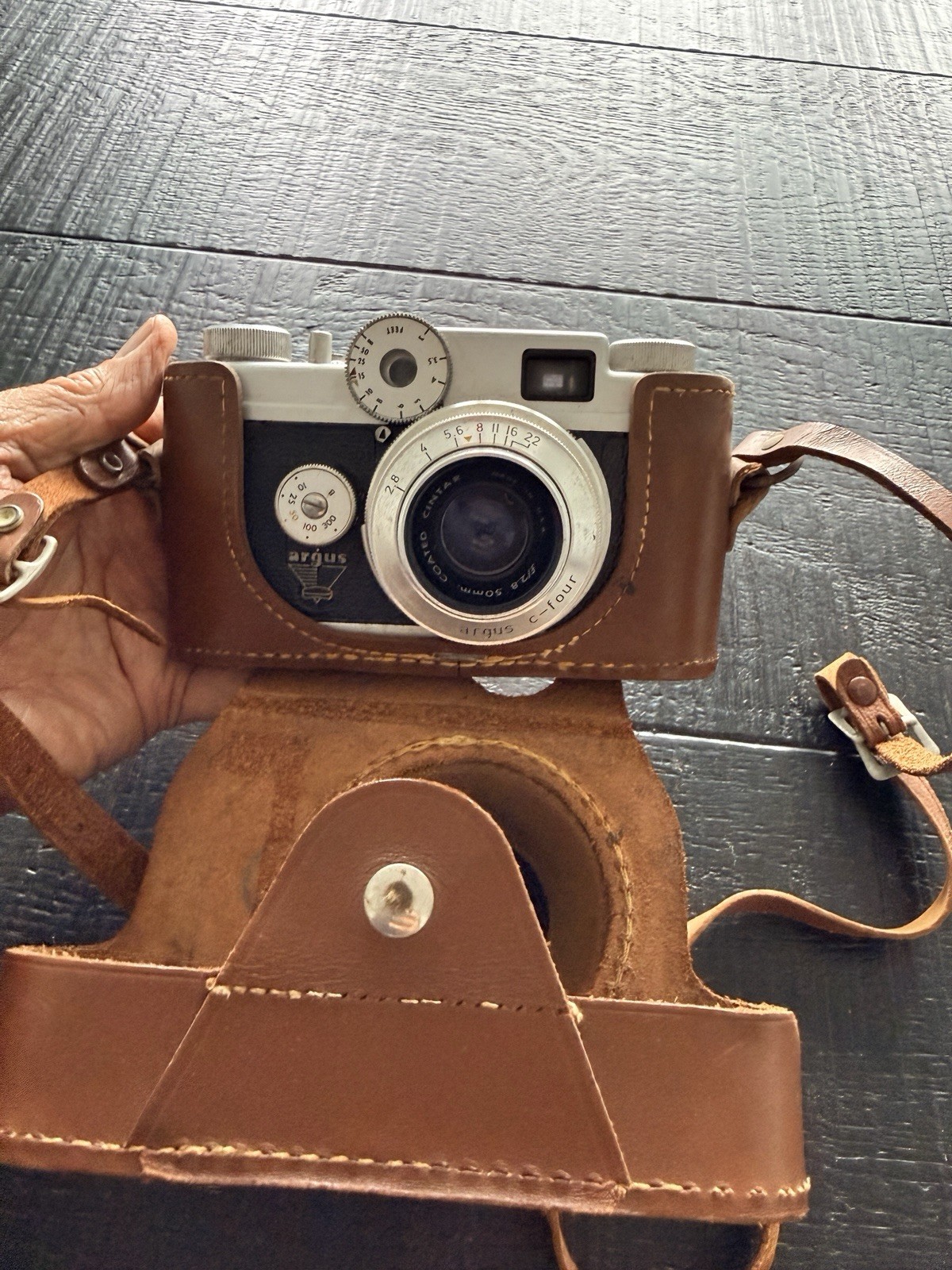 Argus C-44 Forty Four 35mm Rangefinder Camera 50mm Lens Leather Case Untested