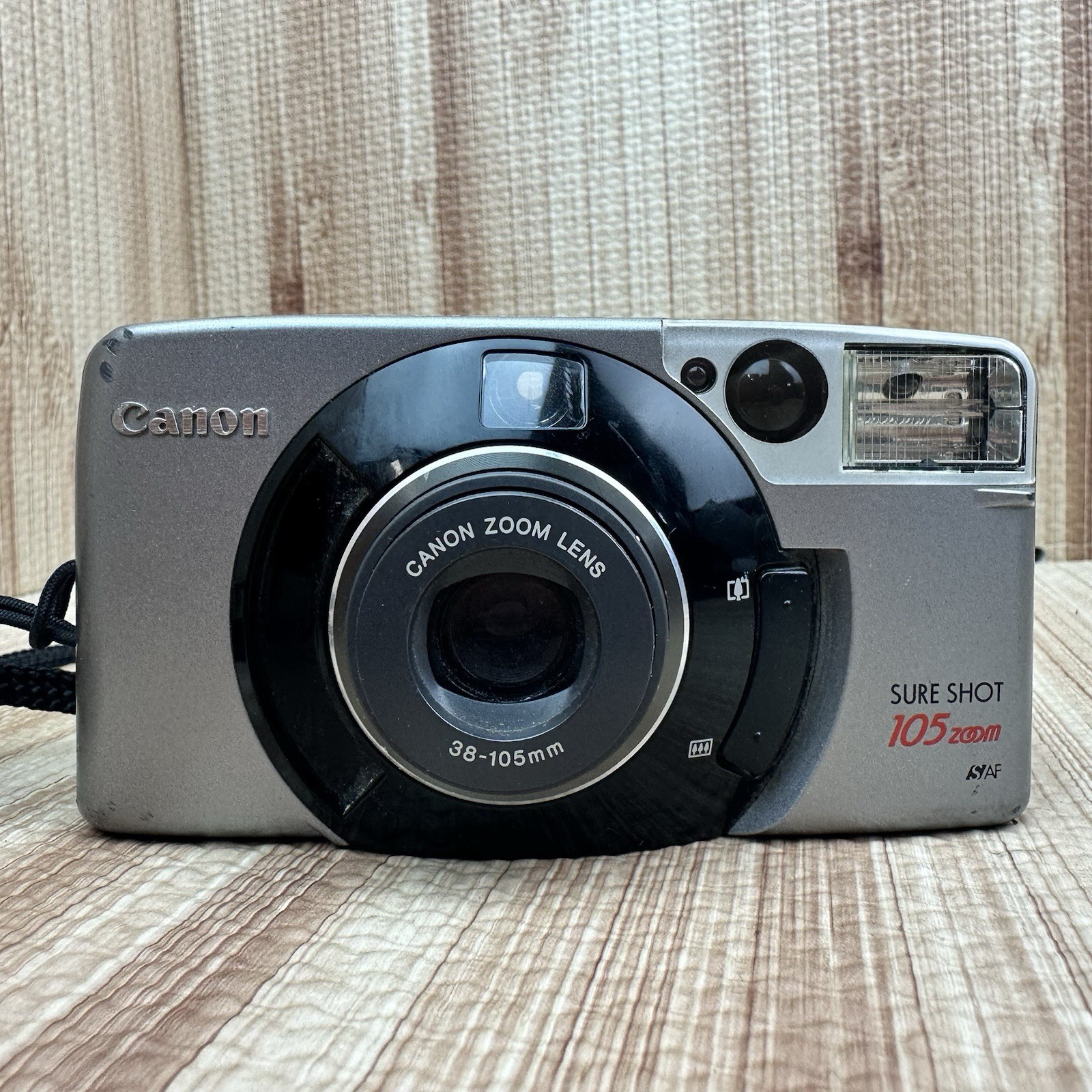 Canon Sure Shot 105 Zoom 35mm Film Camera 38-105mm SAF Taiwan