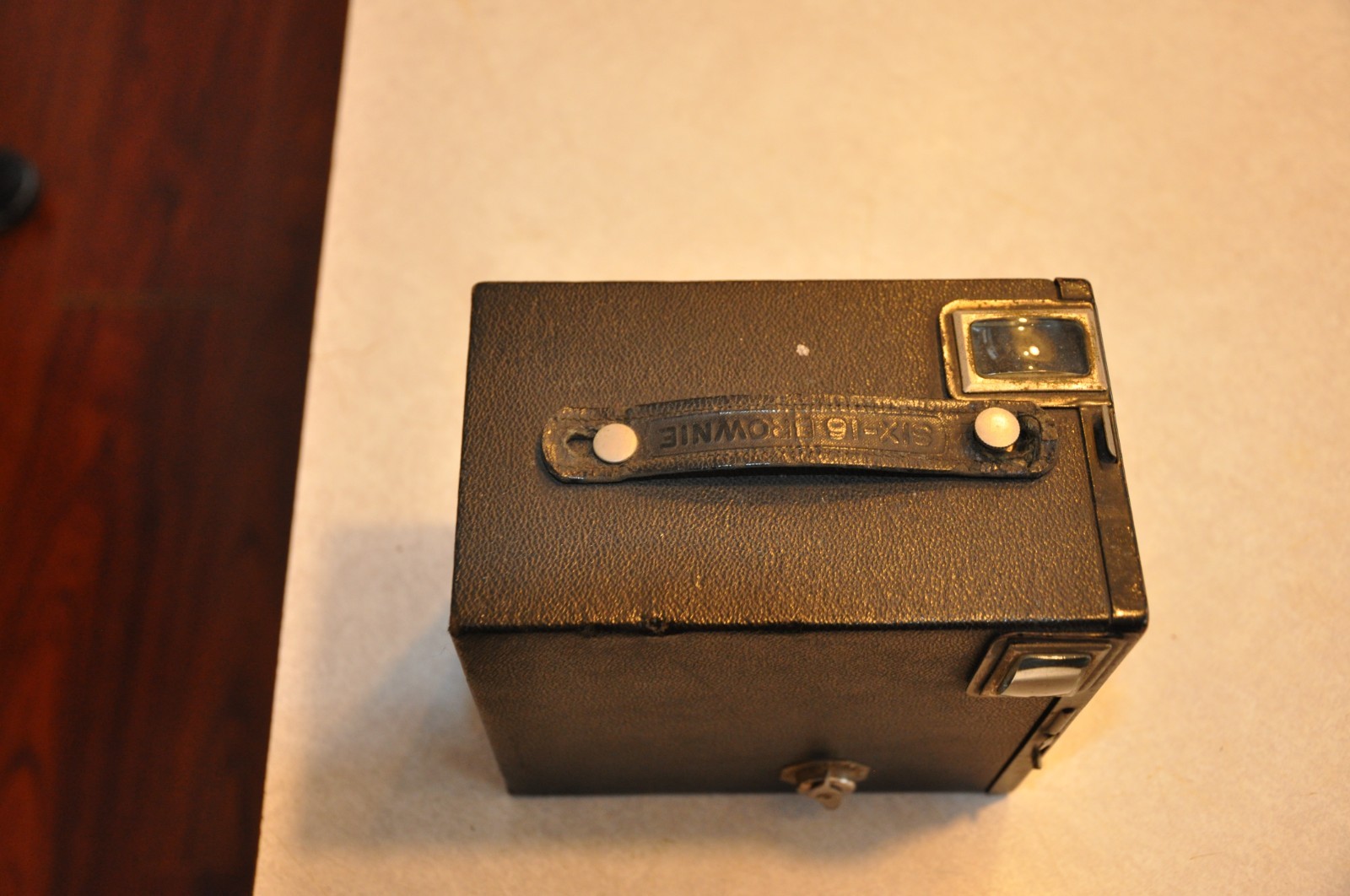 Vintage Kodak Brownie Junior Six-16 Film Camera Art Deco Face Untested