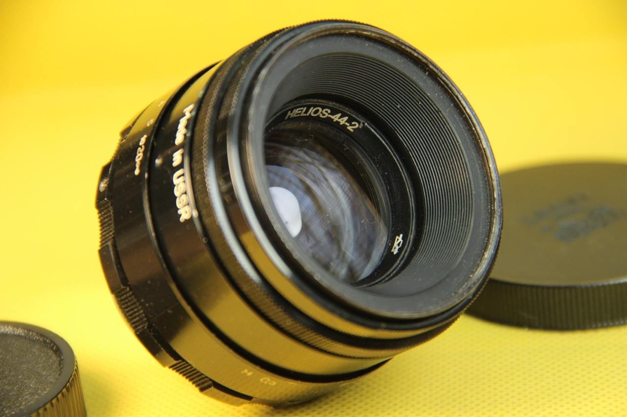 Helios 44-2 58mm f2 KMZ Vintage Lens Swirly Bokeh Manual Focus M42 Mount