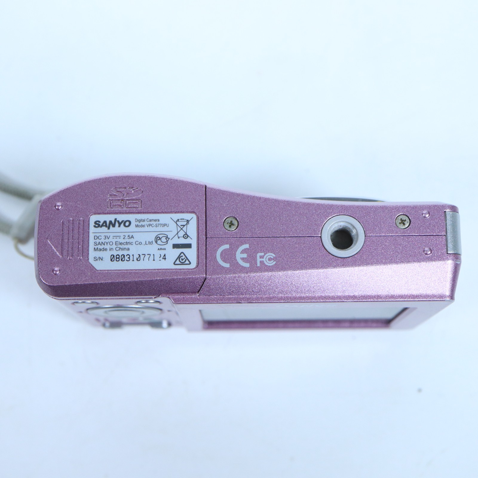 Sanyo VPC-S770 7.1 Megapixel Digital Camera Pink with SD Card