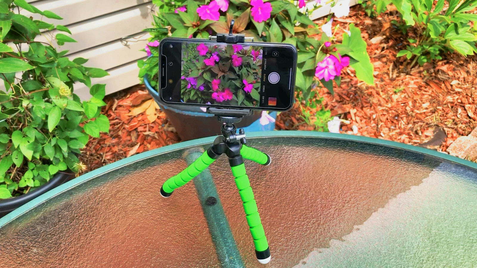 Cell Phone Tripod Adapter Mount for iPhone Smartphone Samsung Tripod Mount Clip