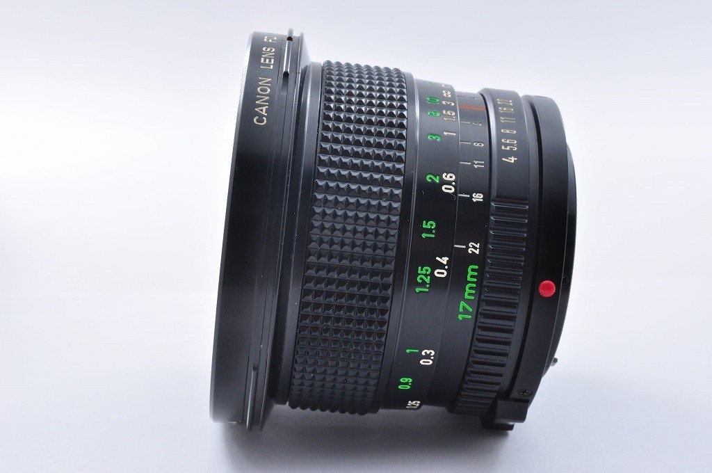 Canon New FD 17mm f/4 Ultra Wide Angle MF Lens for FD Mount From Japan