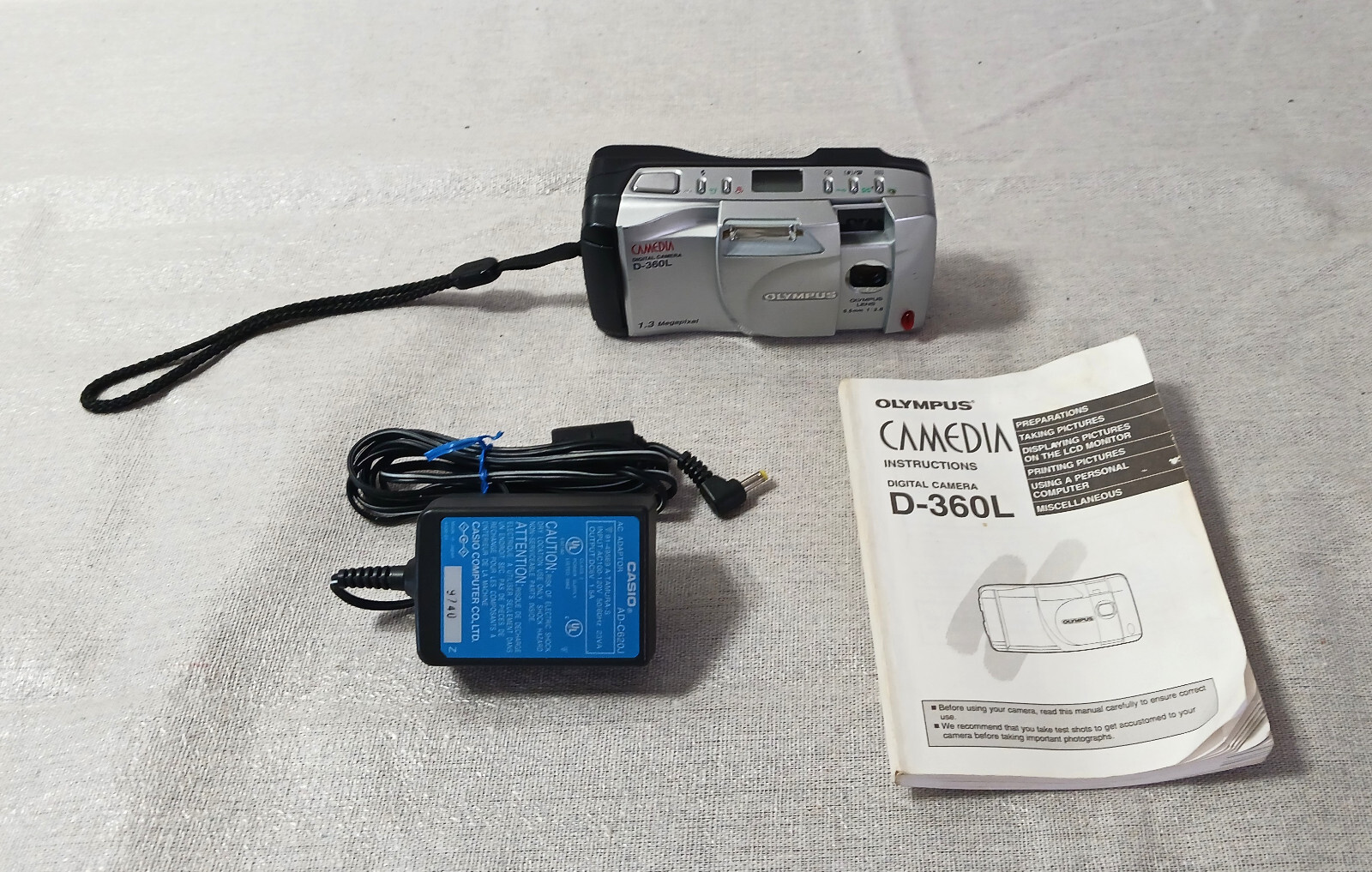 Olympus Camedia D-360L 1.3 Megapixel Digital Camera w/Mem Card New Batteries
