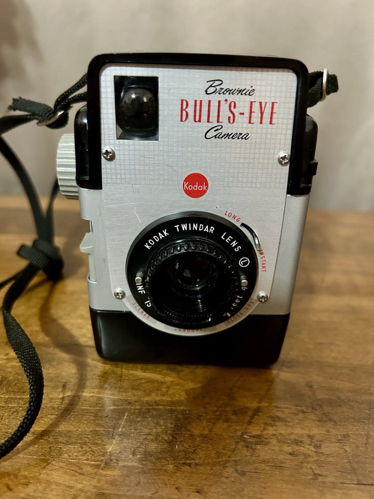 Vintage 1950s Kodak Brownie Bull’s-Eye 620 Camera WITH Vintage Film Spool