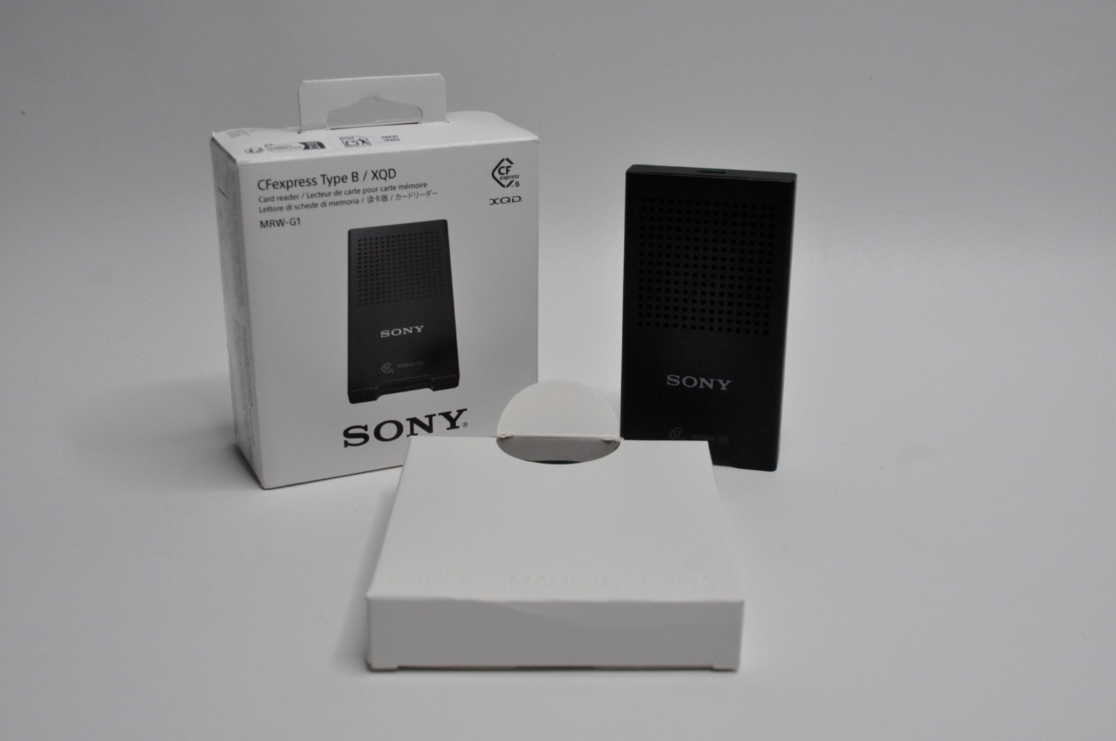 Sony CFexpress Type B XQD Memory Card Reader USB 3.1 (MRW-G1)