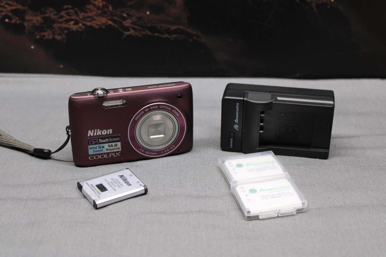 Nikon COOLPIX S4100 14MP 5x TouchScreen Digital Camera Plum (F4)