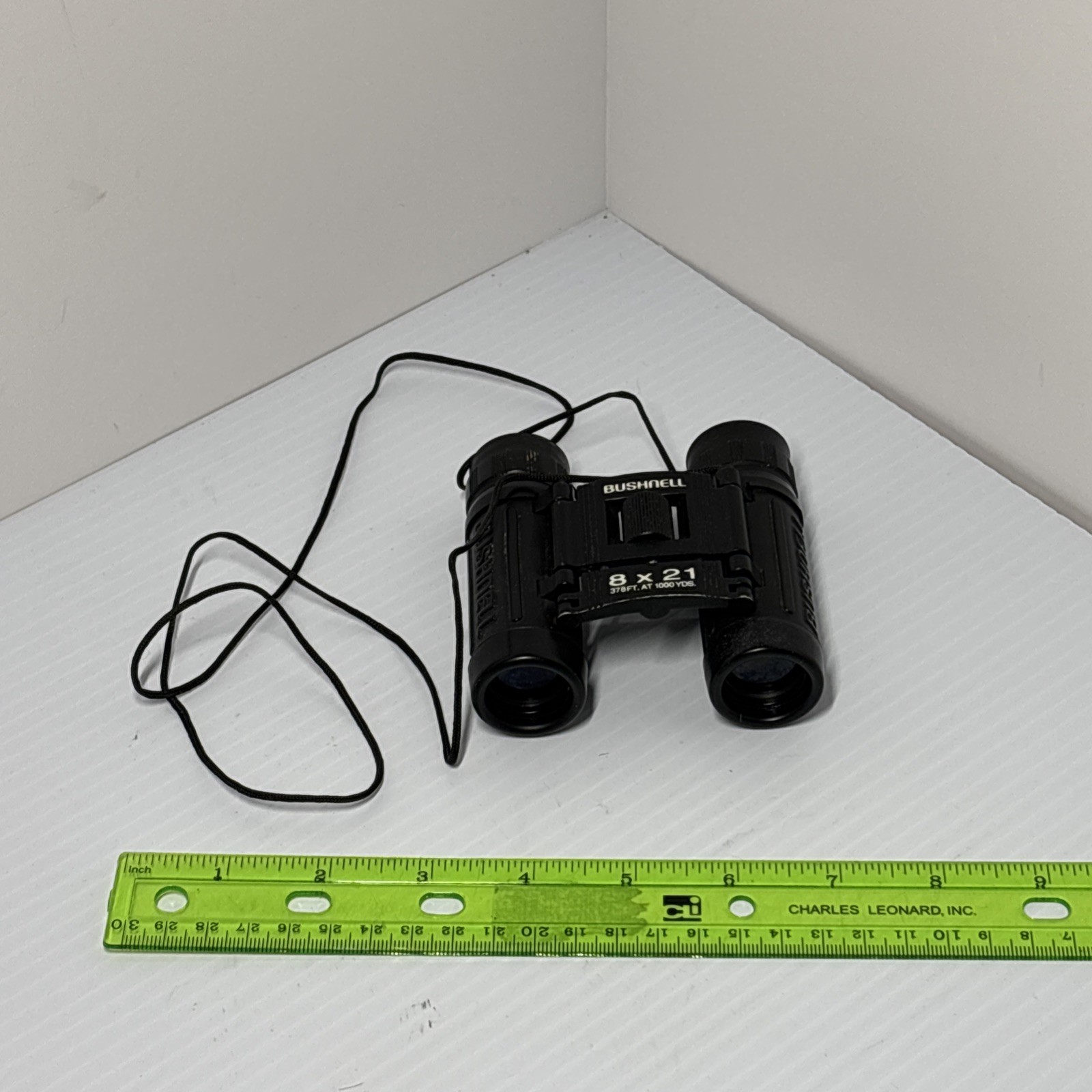 BUSHNELL 8 x 21 Compact Binoculars 378 ft at 1000 Yards Black