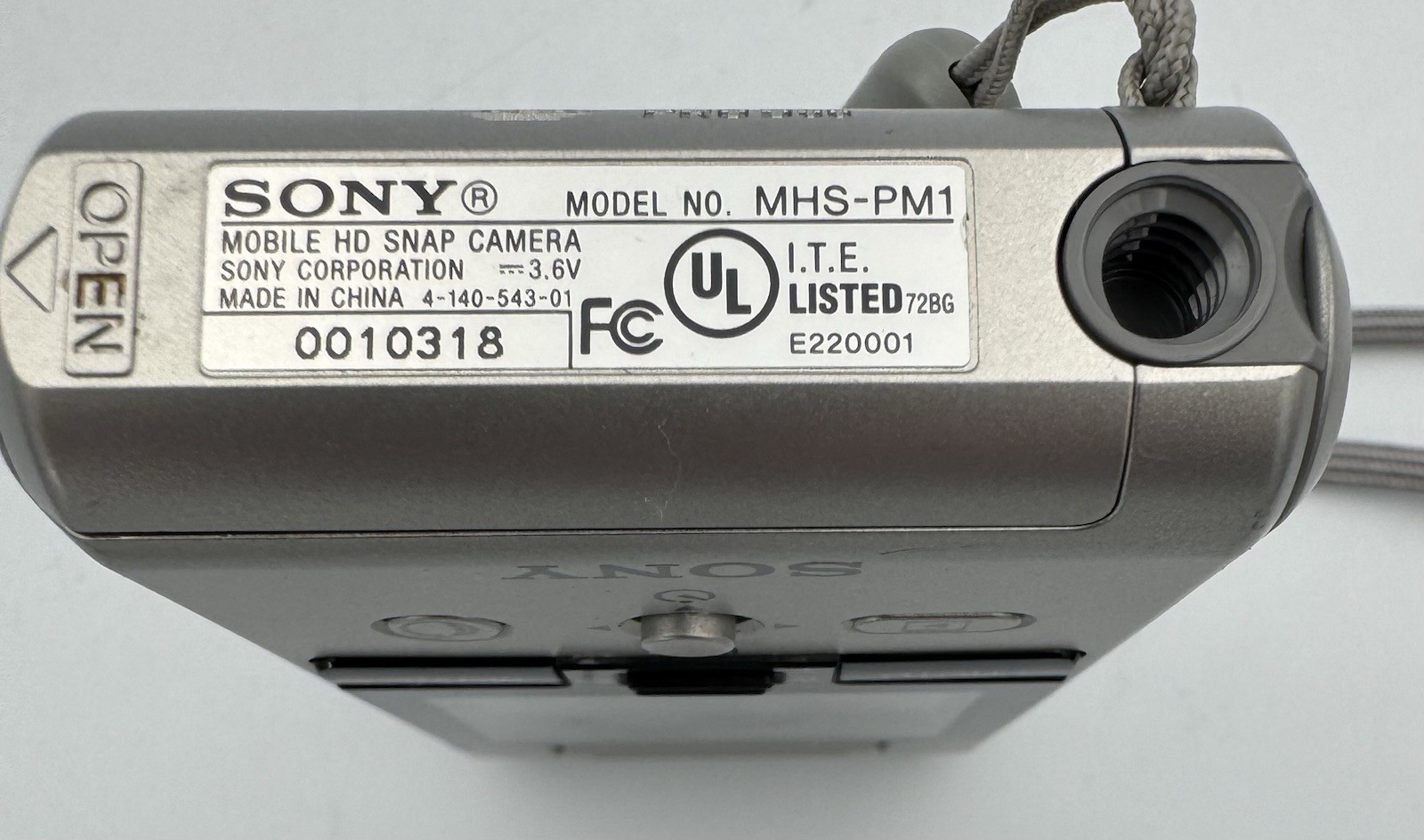 Sony Webbie HD MHS-PM1 Digital Camera Camcorder Silver w/ 8GB Memory/ Charger