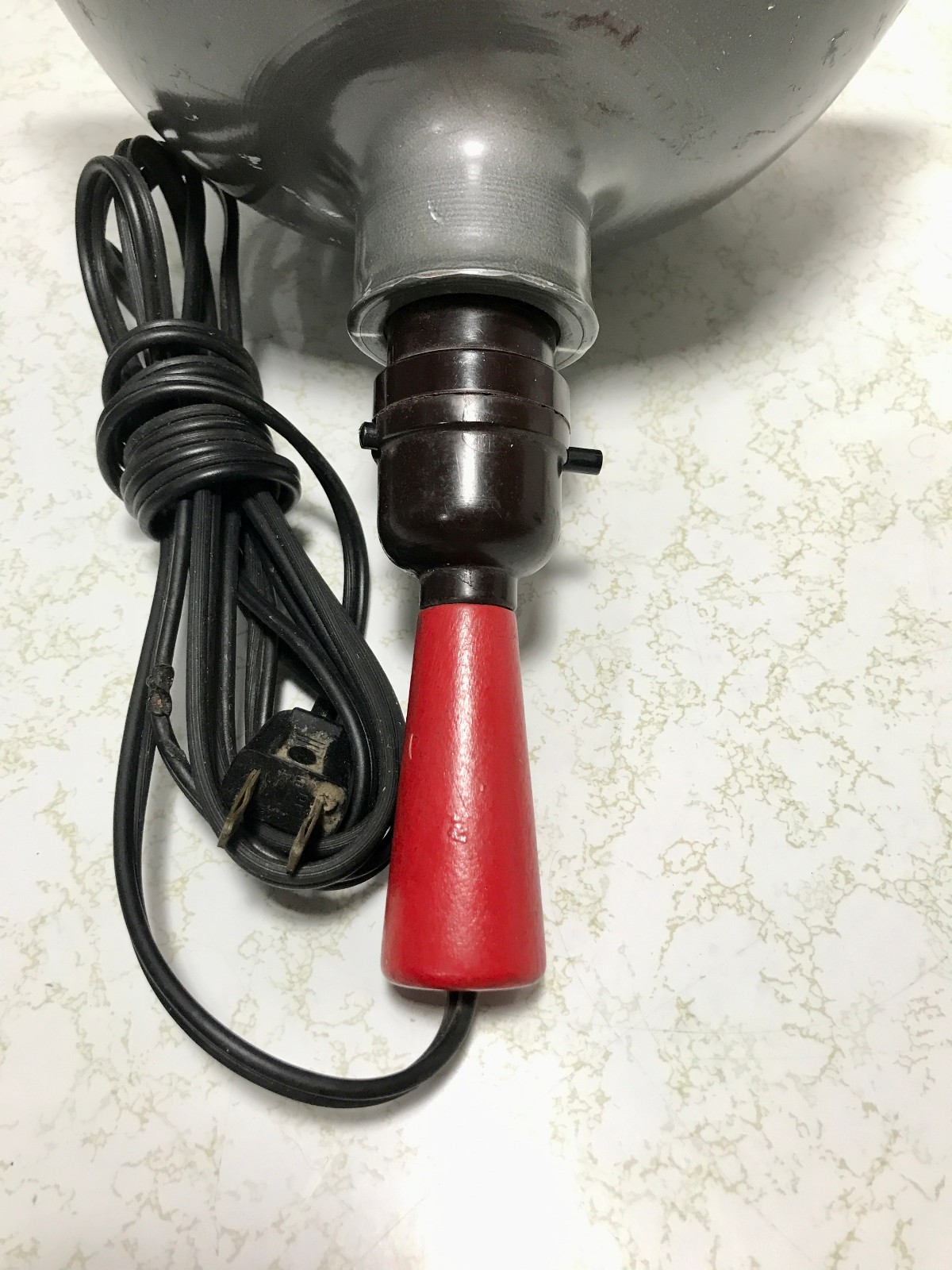 Smith-Victor Model A10UL Photographic Studio Light 10″ 120V 250W