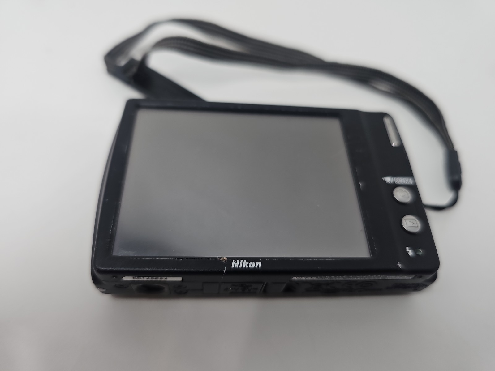 Nikon COOLPIX S230 10.0MP Digital Camera Touchscreen ,battery, SD Tested Working