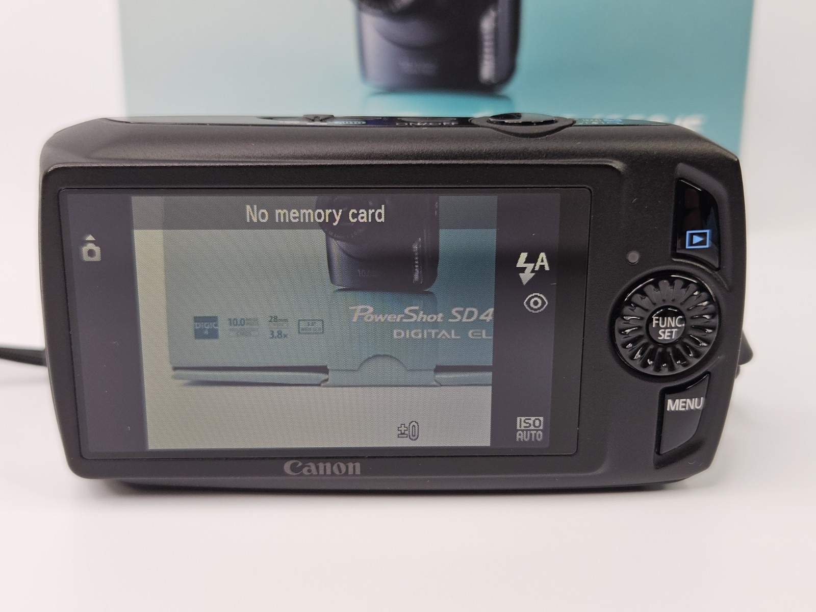 Canon PowerShot SD4000 IS Digital Camera w/Box 32GB SD Card & Case, Cables MINT!