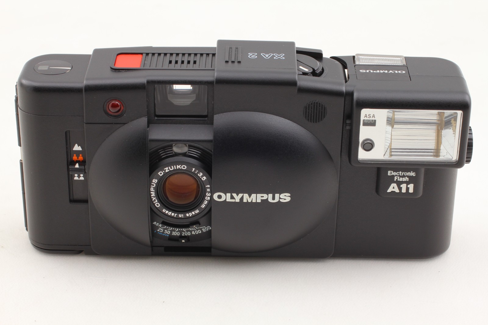 [MINT] Olympus XA2 Black 35mm Film Camera Point & Shoot w/ A11 Flash From JAPAN