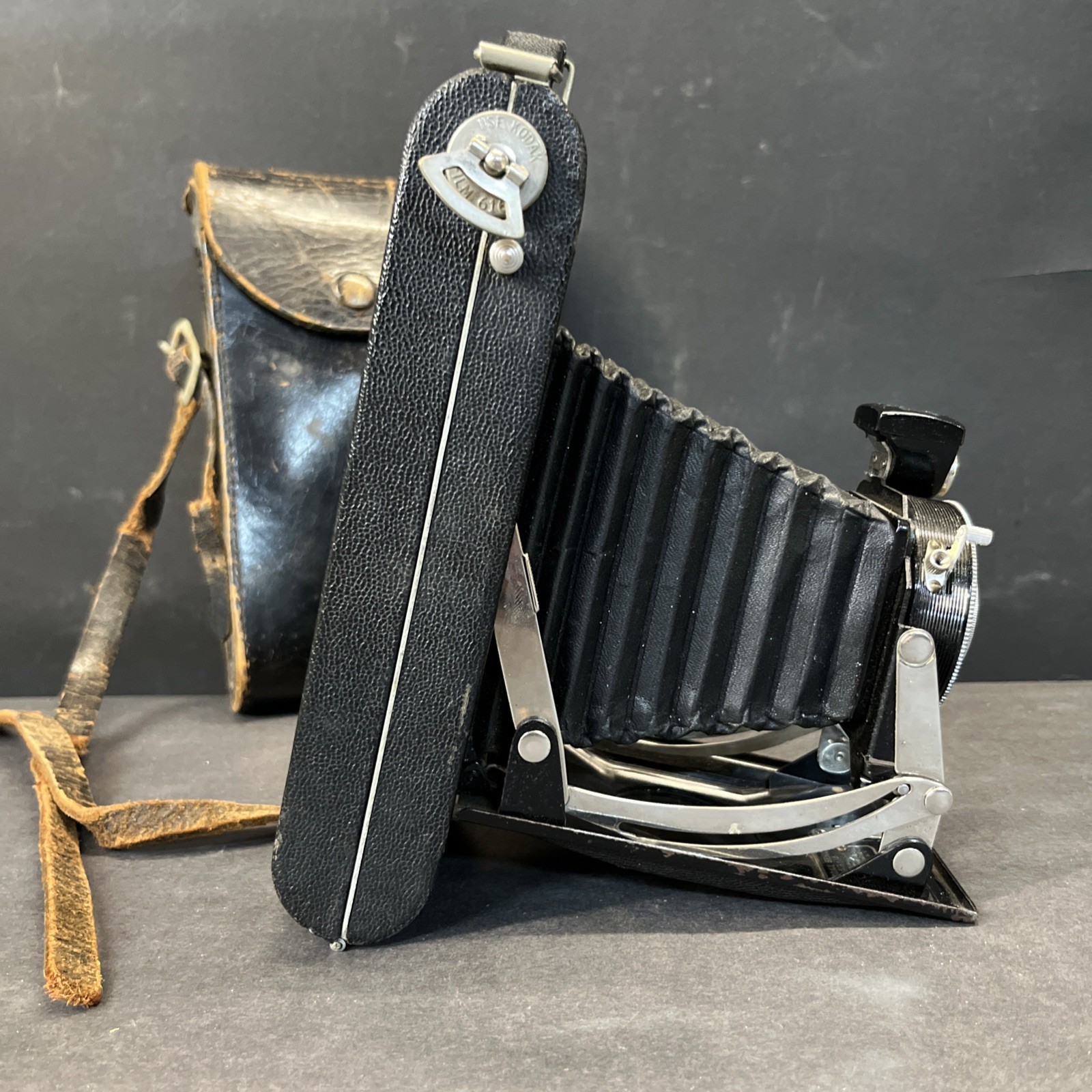 Vintage Kodak Six-16 Series II Folding Camera w/ Dakar No.1 Lens & Case Art Deco