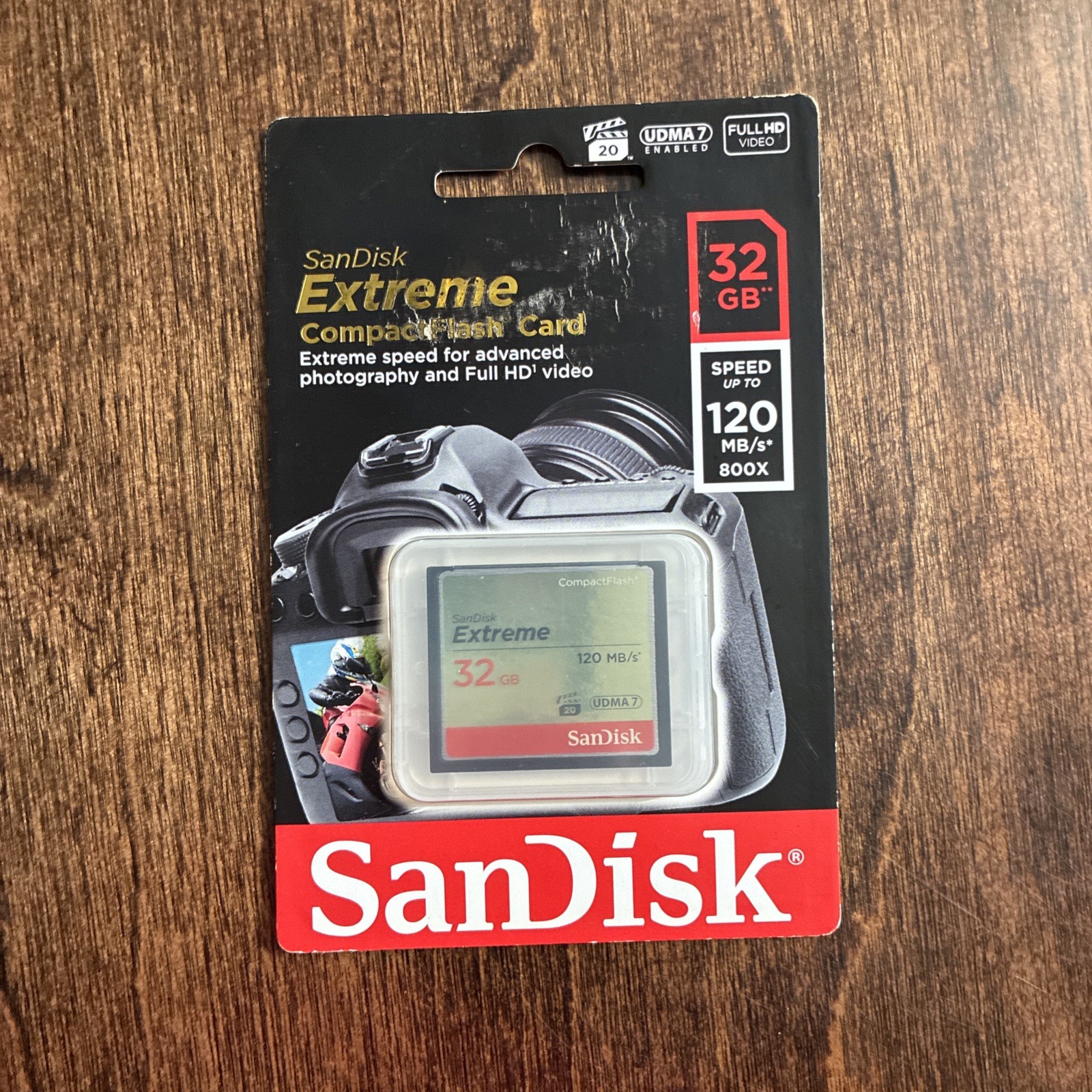 SanDisk Extreme 32 GB UDMA7 CompactFlash Card Black And Gold SDCFXSB-032G-G46