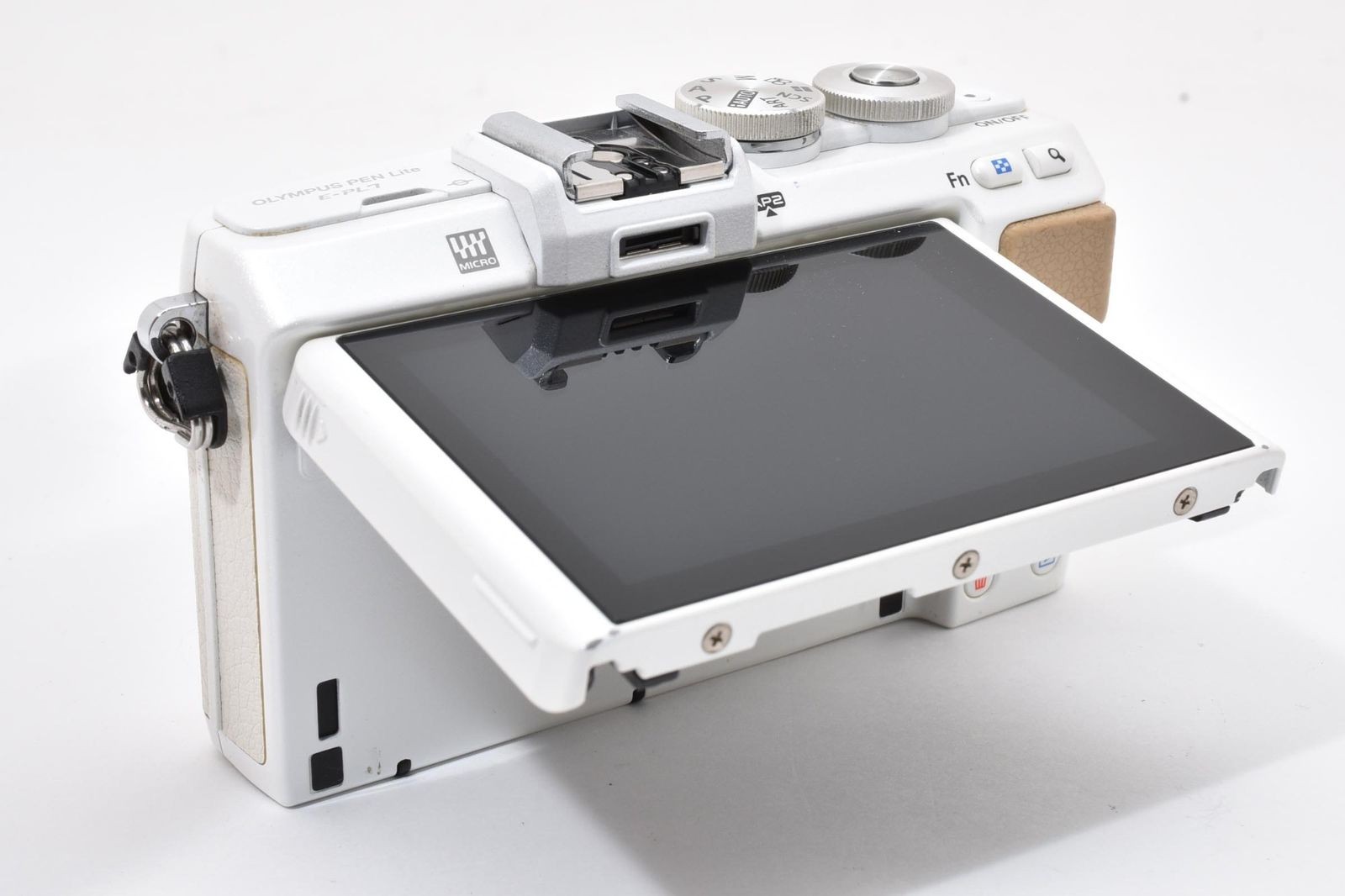 Olympus PEN Lite E-PL7 Body White Mirrorless Camera Shutter Count 13613
