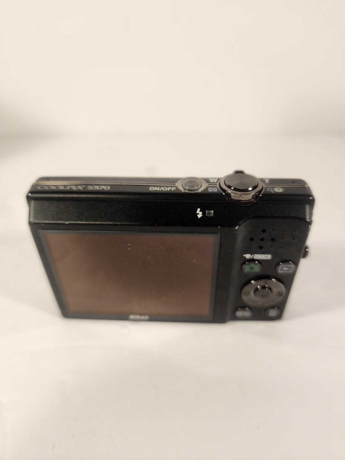 Nikon COOLPIX S570 12.0MP Compact Digital Camera Selling As Is, For Parts/Repair