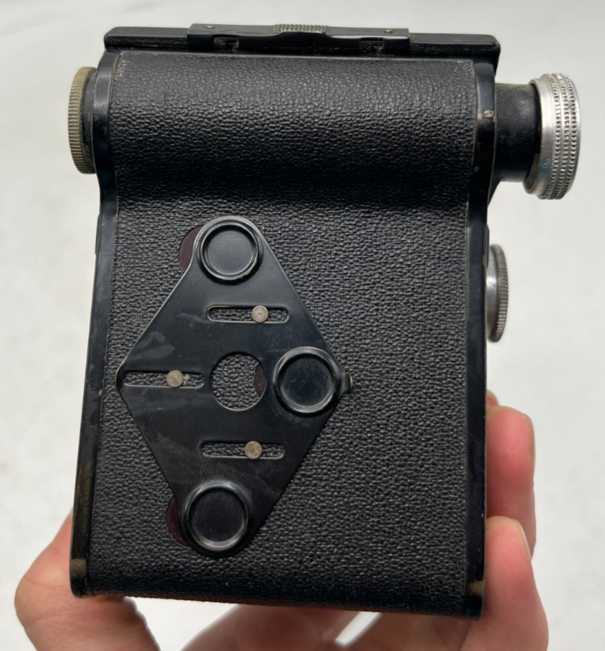 KW Pilot Super Medium Format 6×6 120 Film SLR Camera w/ Enna Ennatar F3.5 75mm