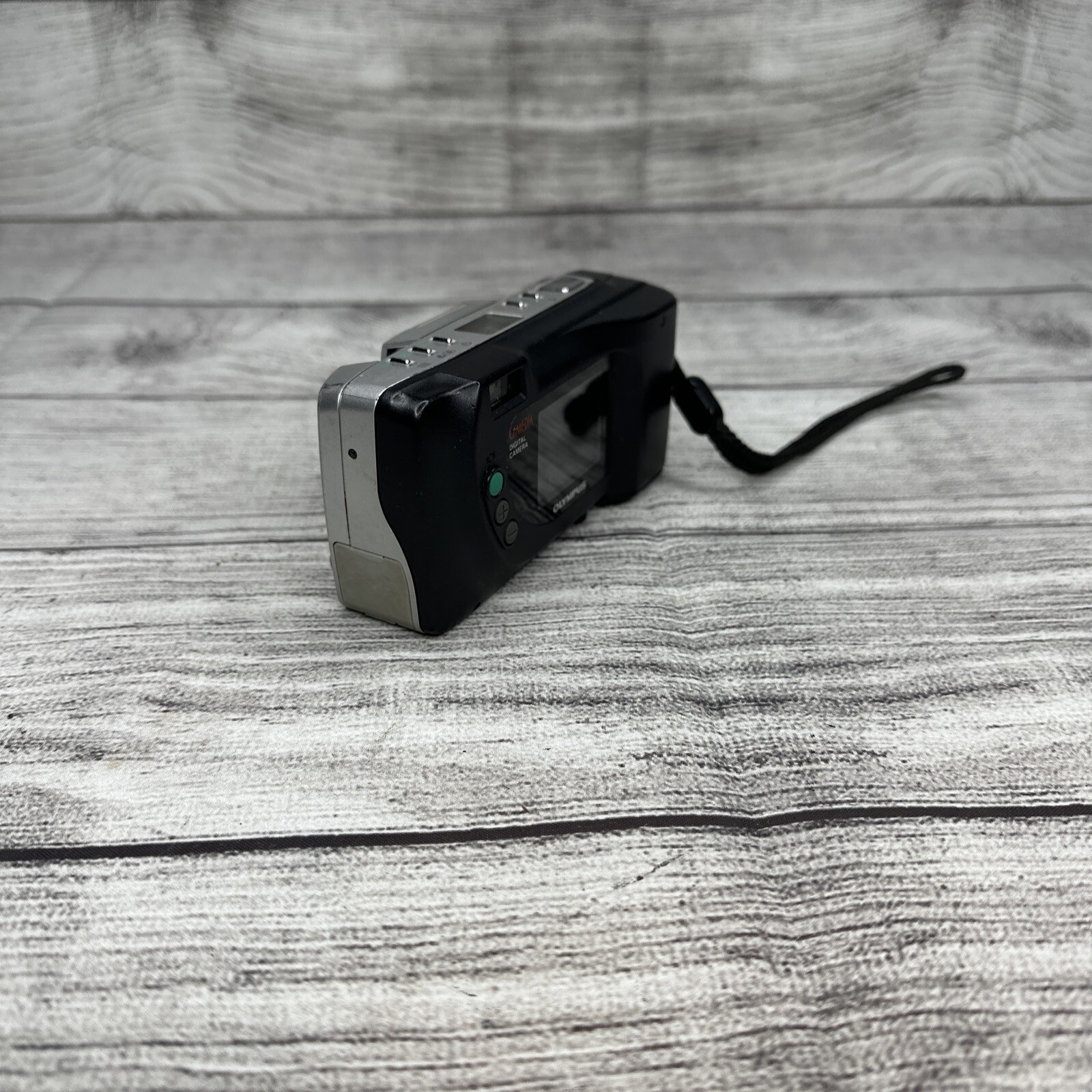 Olympus Camedia D-360L 1.3 Megapixel Digital Camera No SD Card TESTED